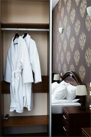 Гостиница Аллегро на Лиговском Санкт-Петербург Комната площадью около 25 кВ. м с дополнительным местом-15